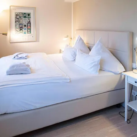 Prora Solitaire Pearl Daire Lubkow